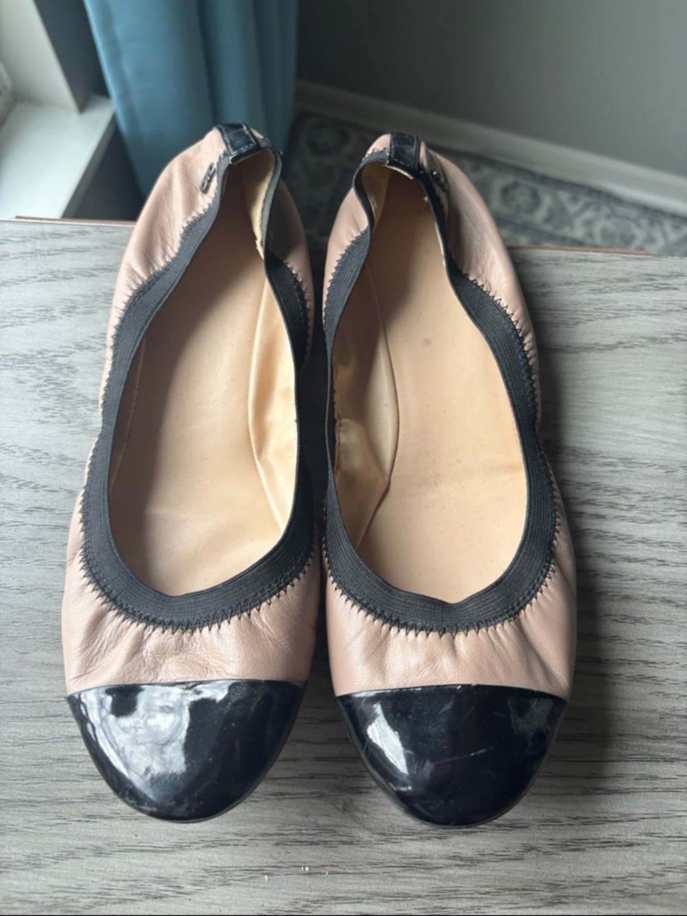 Women's Neutral Beige and Black Cap-Toe Ballet Flats